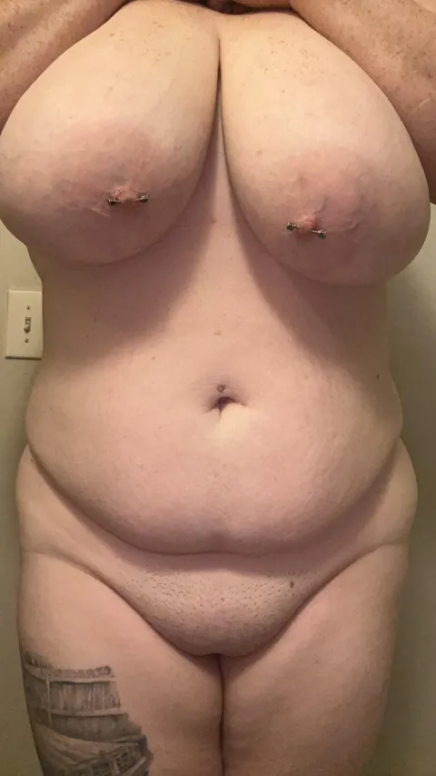 Degrade, worship or mix the two