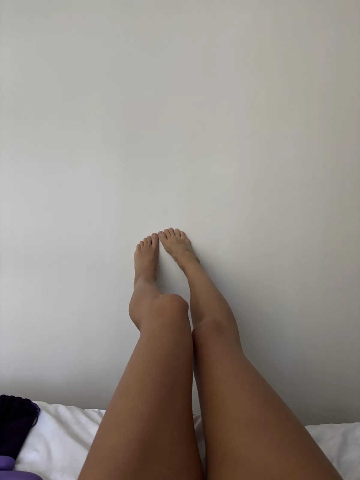Good morning leg selfie:)