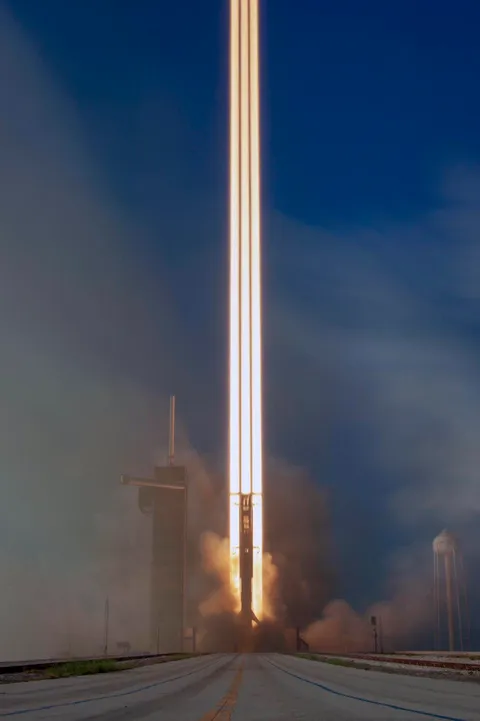 PsBattle: Long exposure shot of Falcon Launch