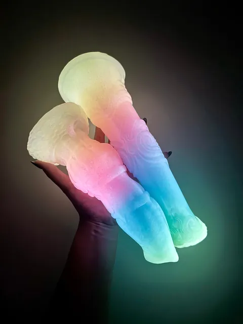 Fades with glow! 😍