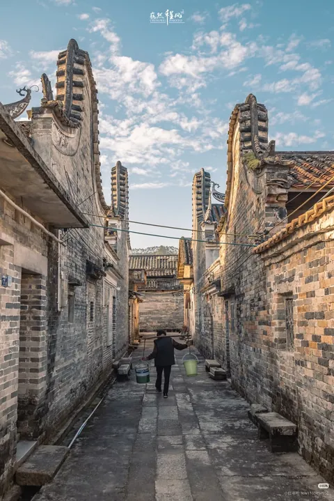 Chinese Wok-ear houses