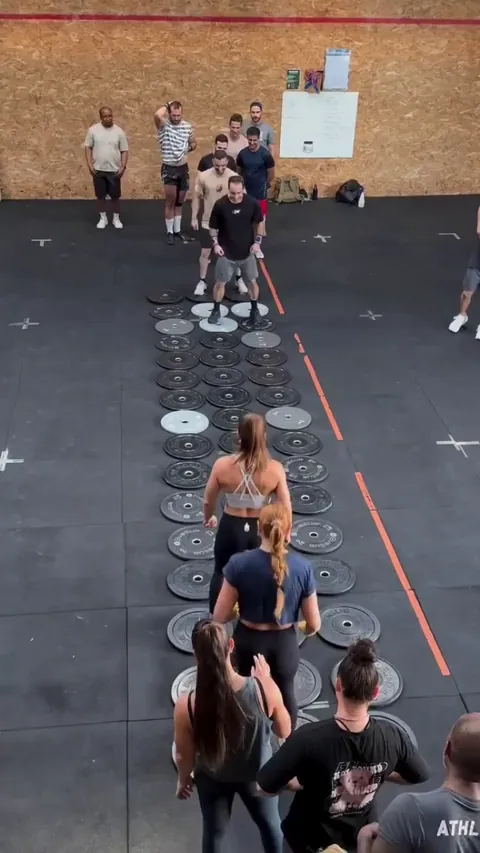 The last dude being the only one messing up what was almost perfect from start to finish.