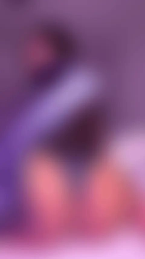 Not everyday you find a slim-thick Asian 💕