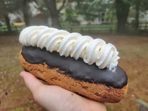 I made "La Bombe", the gargantuan, deadly eclair from The Simpsons.