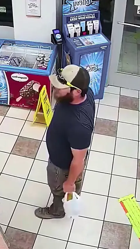 U.S Marine stops an Armed Robbery