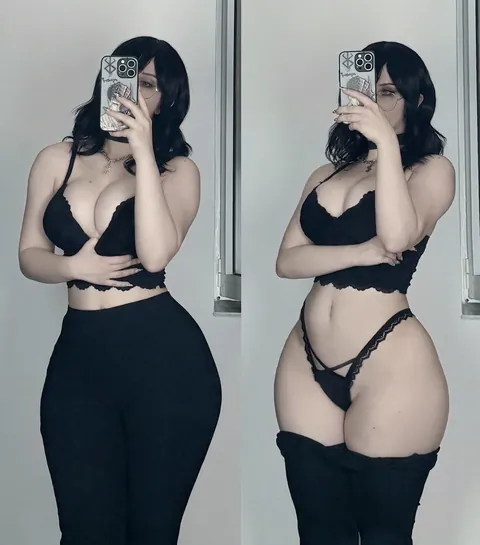 Uhhhh girls shaped like Mewtwo. That’s it. That’s the post.