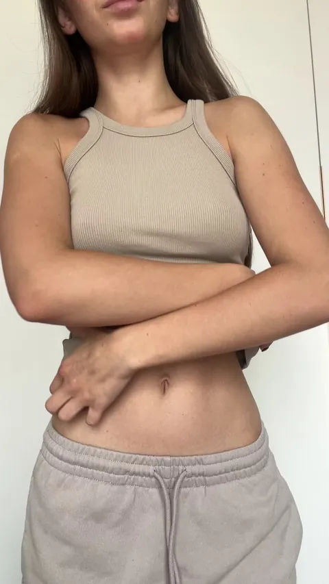 Is this appropriate gym wear for a teenager