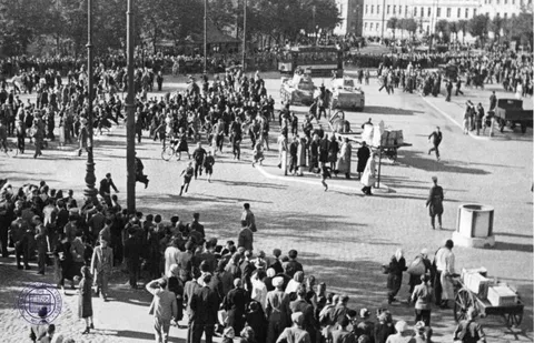 On June 17th 1940 (85 years ago) Soviet Union invaded Latvia and began illegal occupation of it, Latvia being final Baltic state to be invaded by the Soviet Union after Lithuania and Estonia. Lasting 50 years and leading to brutal oppression, russification and Latvians to the brink of extinction