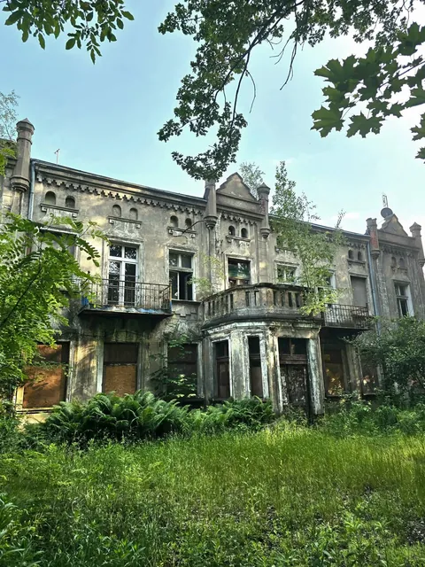 Abandoned villa in Łódź, Poland.