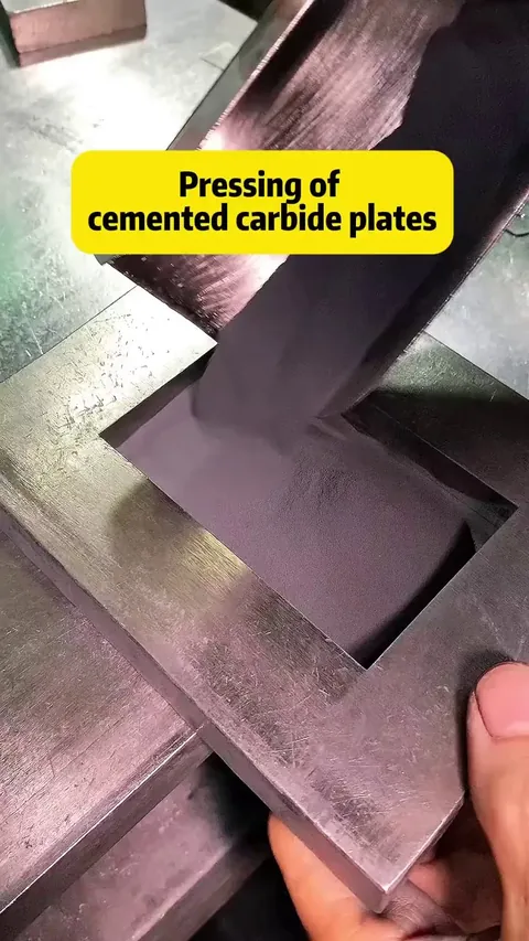 By 'gently' pressing with a 70-ton press, The powder then turns into cemented carbide plates