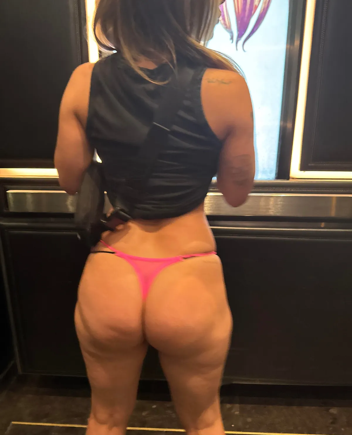 Lucky Vegas hotel security cam watchers lol