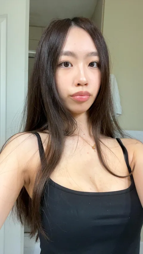 How come my makeup always ends up looking "natural" regardless of how much product I put on?