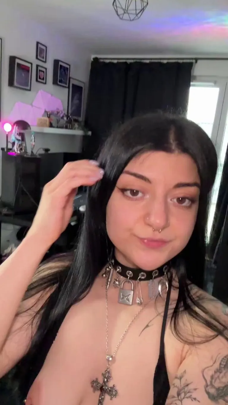 this is a goth girl puppy simulator!