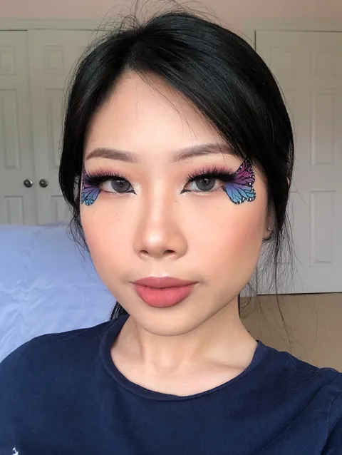 My attempt at butterfly wing eyemakeup 🦋