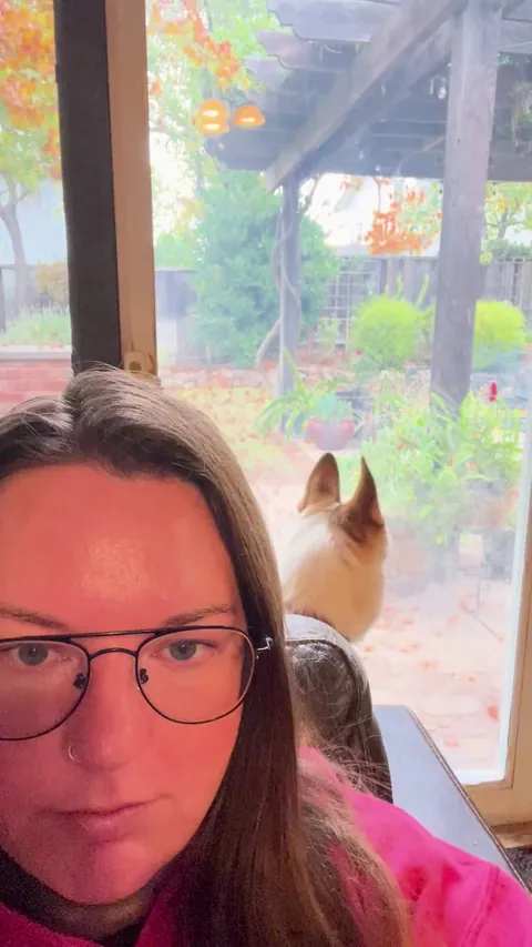 Chatting with Kimi 😂