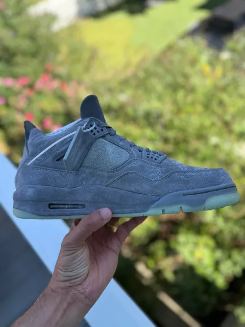 Grail Achieved! Jordan 4 X KAWS! What’s your grail ?
