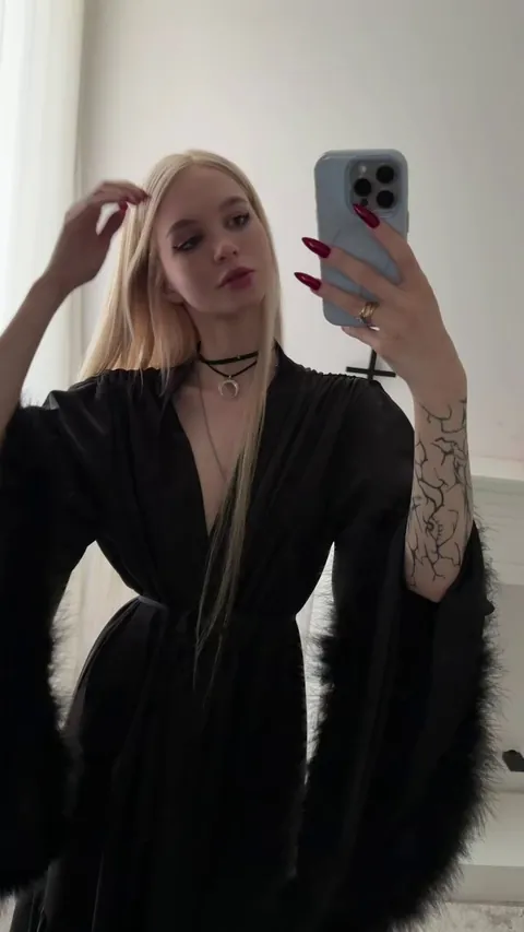 Goth puffies reveal