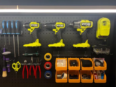Finally gave every tool a home - DIY mechanic setup
