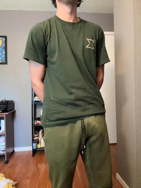 Strip down this nerdy college student, piece by piece 😳