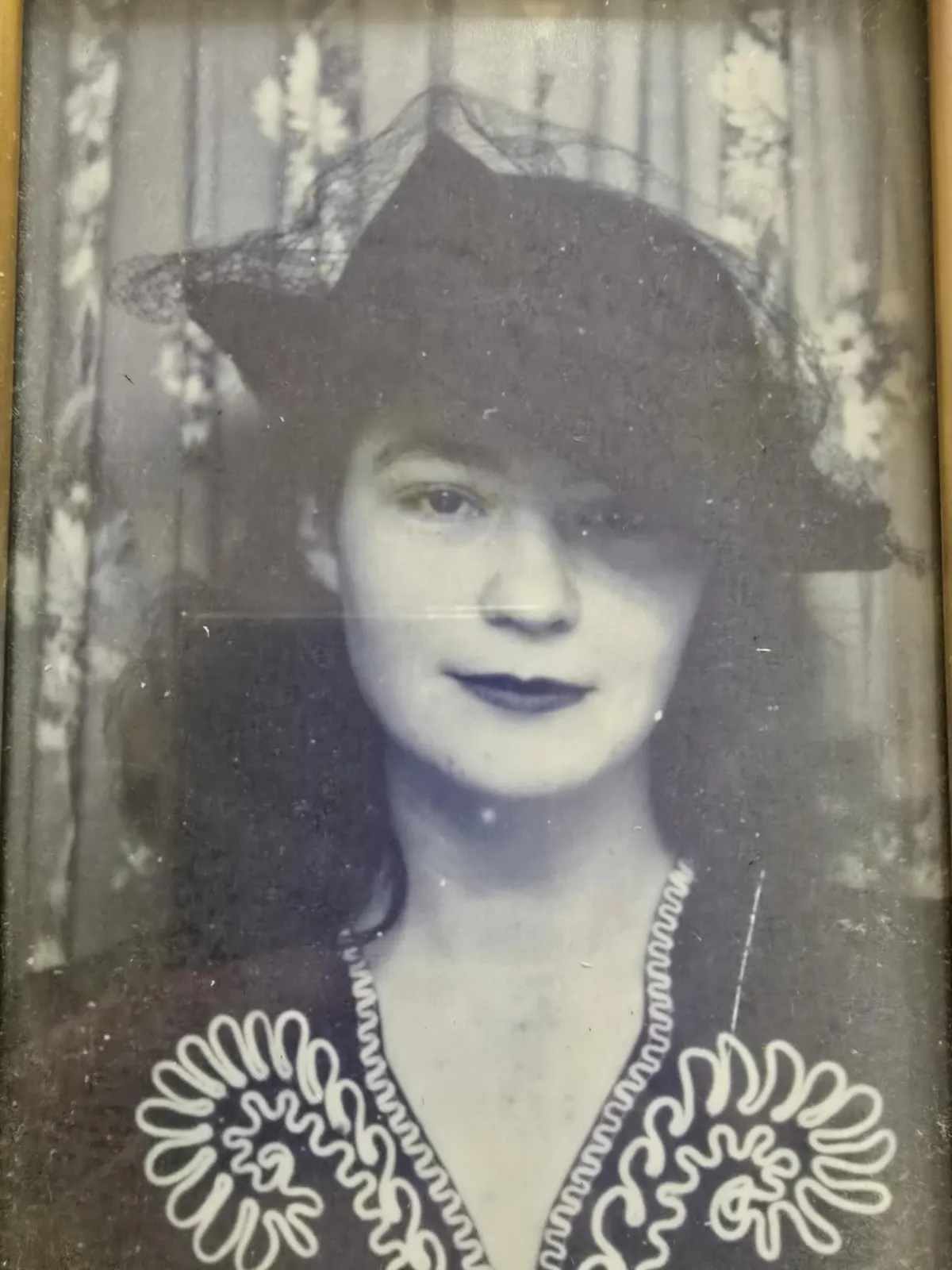 My memaw. 1940s. She was a tough one but sweet at the same time. Out lived 4 husbands. Passed away at an early age of 68 from diabetes. Miss her!