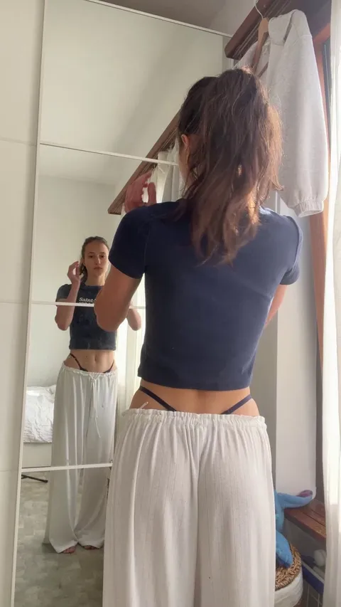 Older men of Reddit: am I attractive enough despite having such a petite body?