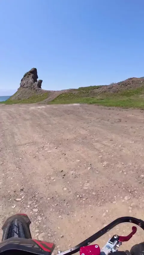 ​NEVER Blindly Ride Over a Ridge…