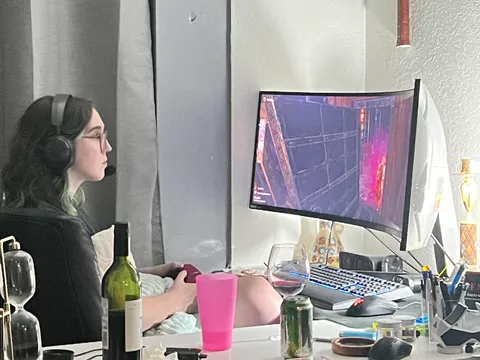 POV: My wife who ‘doesn’t like video games’ has played Baldur’s Gate 3 for 9 straight hours today 🥲