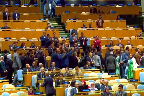 OC: Delegates at UNGA walk out as Israeli PM Netanyahu speaks