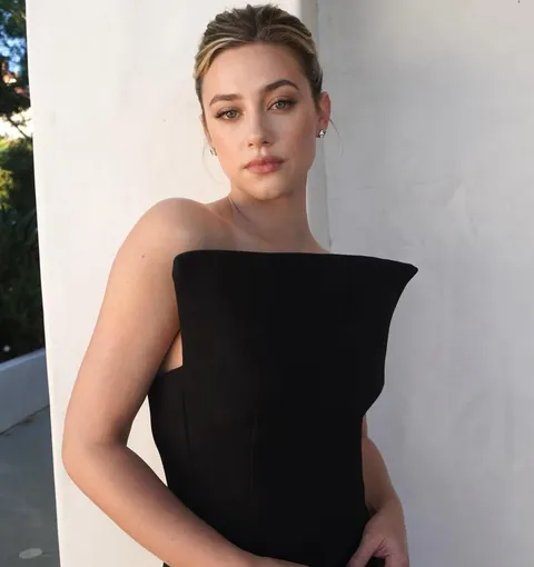 Lili Reinhart