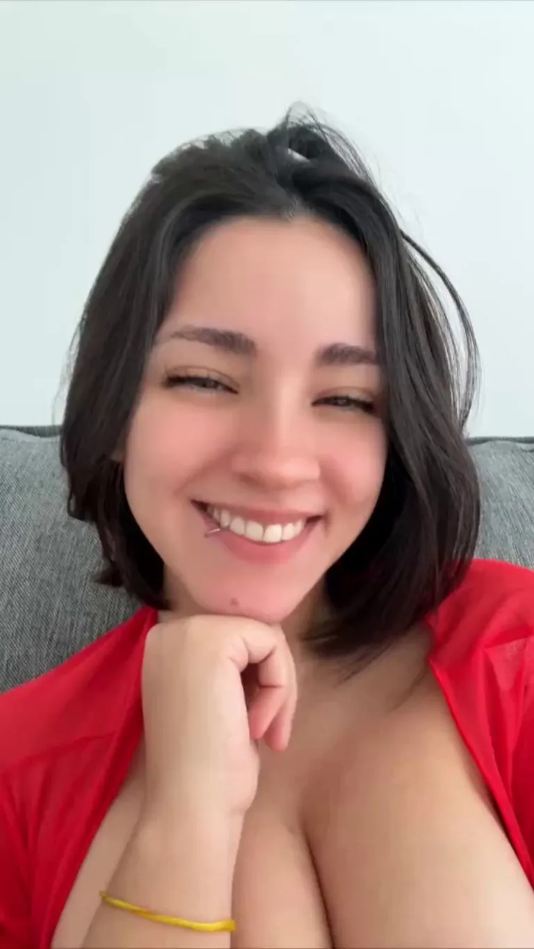 Smile + short hair = best combination