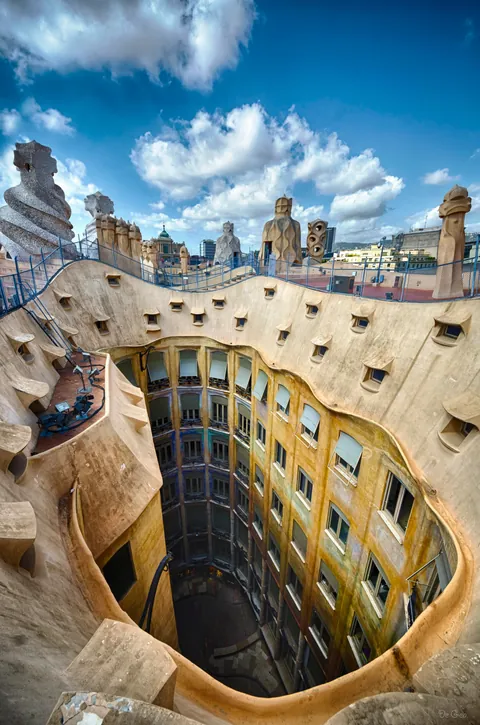 Casa Milà (La Pedrera), Barcelona - Antoni Gaudí