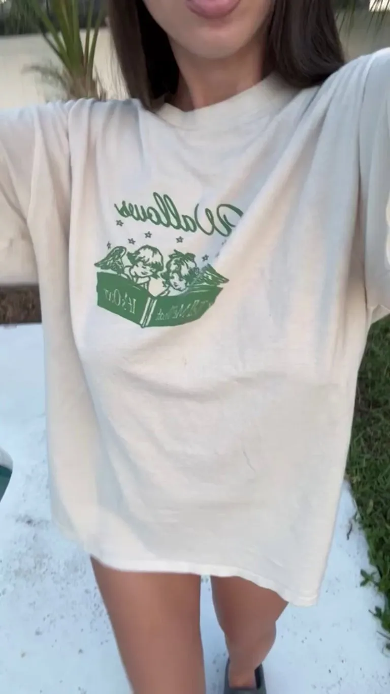 Here’s what I’m hiding under my oversized t shirt..😏 [reveal]