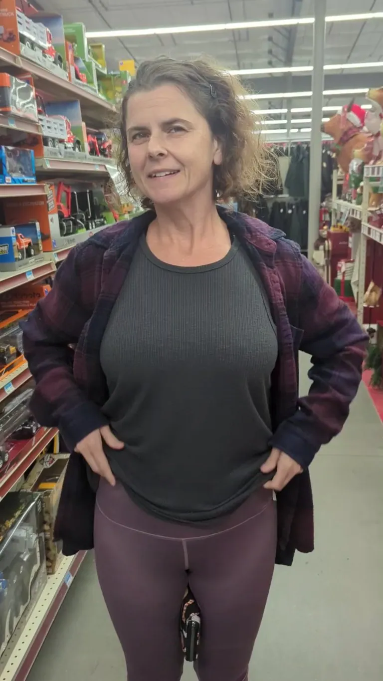 Starting holiday shopping.. and flashing while I'm at it ;)