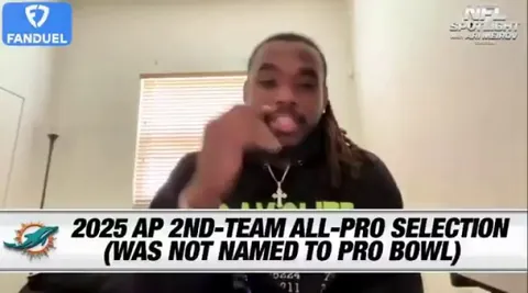 [Highlight] Dolphins C Aaron Brewer On Being an All-Pro But Not a Pro Bowler Last Year, or Even a Pro Bowl Alternate: "I saw the list when it came out. ... I was looking at it and I was like, 'Oh, the real one hasn't been released yet. This is fake.' I was surprised I was nowhere on the list."