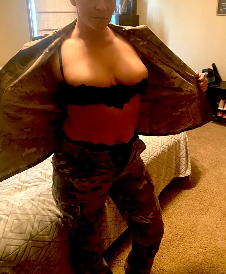 Take it off! 😉💋