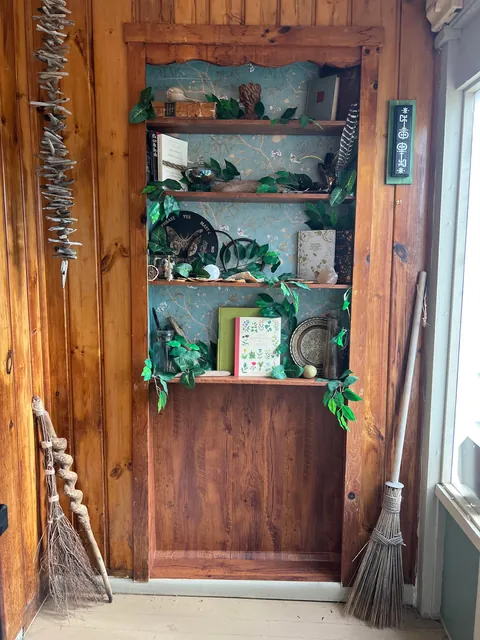 Just sharing a small bit of gratitude for landlords that let you paint