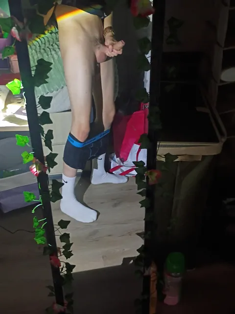 [18 m4m] I like being used like a toy :3