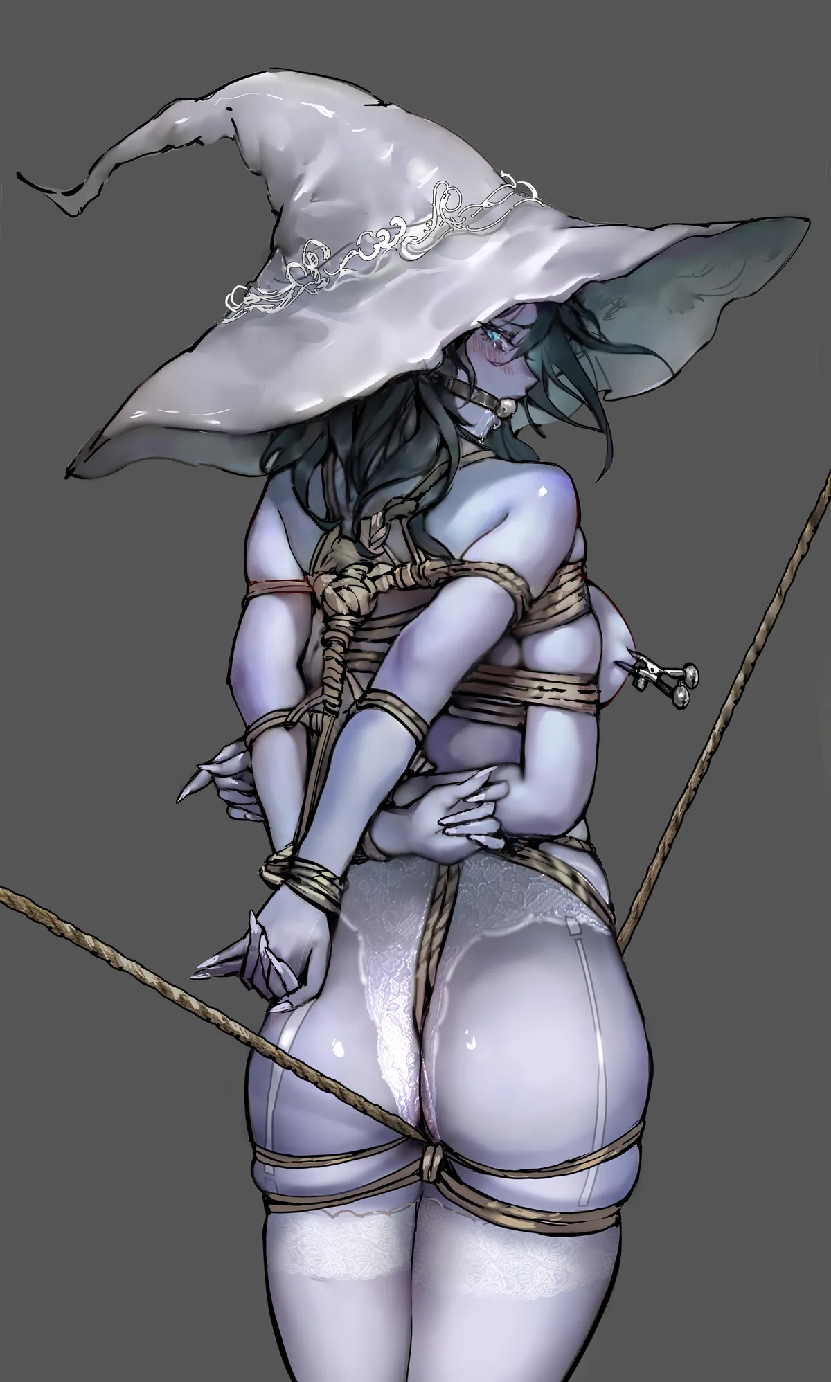 Four hands = double bondage!