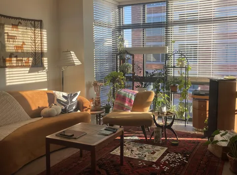 Slow weekend mornings in this cozy place