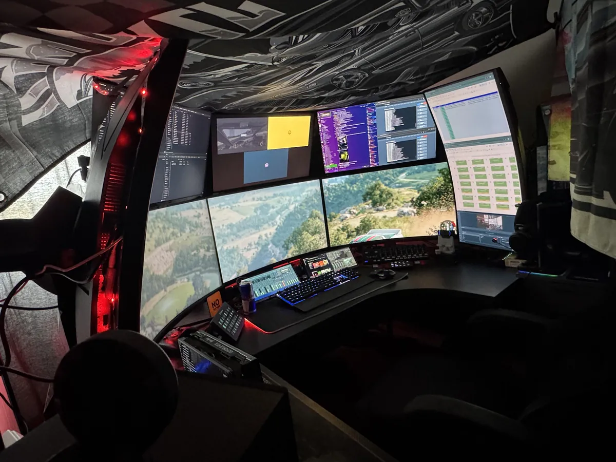 Made some changes to my gaming/editing setup