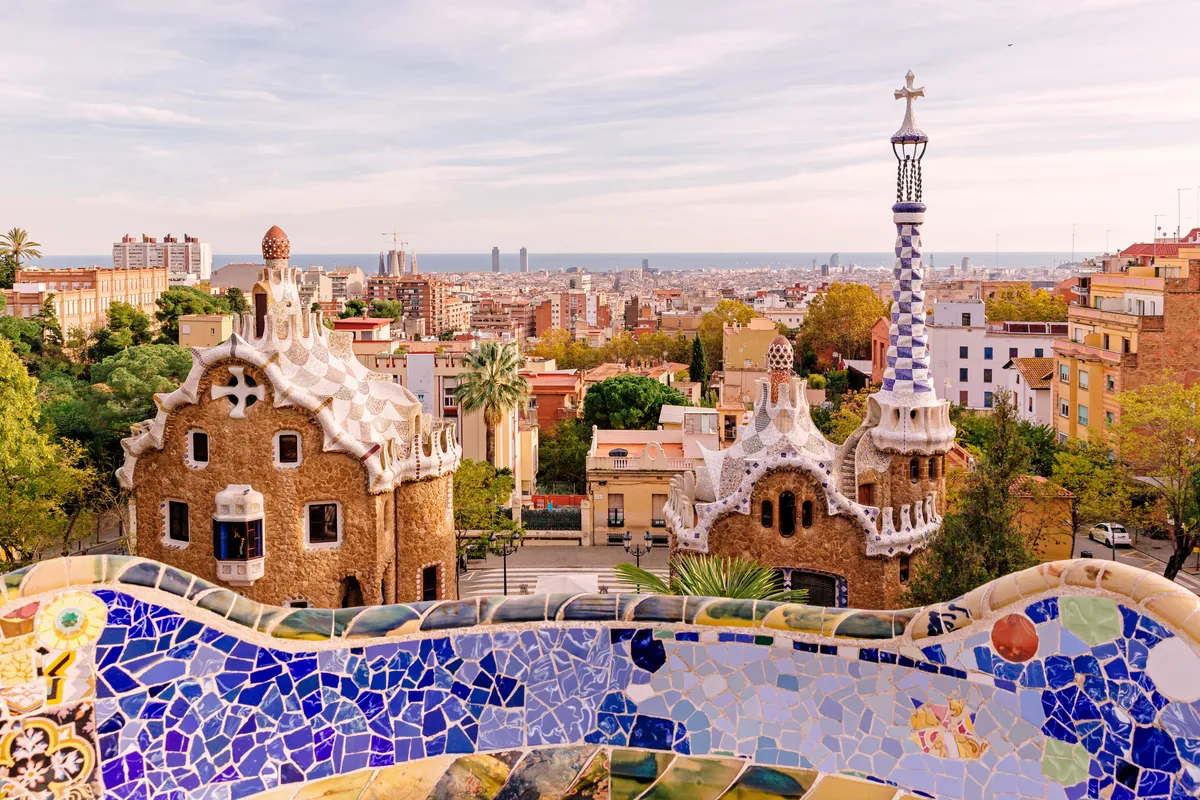Barcelona removes tourist bus route from Google Maps so elderly locals can find a seat