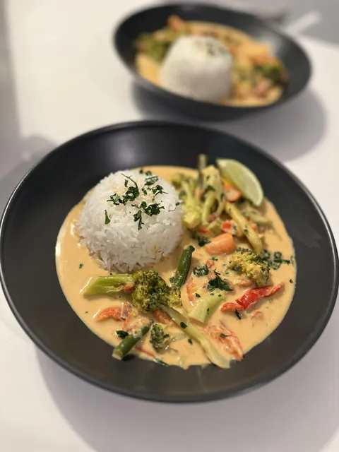 Coconut Thai Curry [homemade]