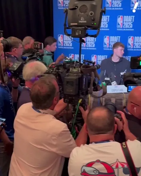 Cooper Flagg's media scrum compared to Carter Bryant's