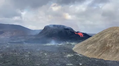 If you’re fully vaccinated, get to Iceland NOW. We did the hike yesterday to the Fagradasfjall volcano yesterday and it was incredible!!!