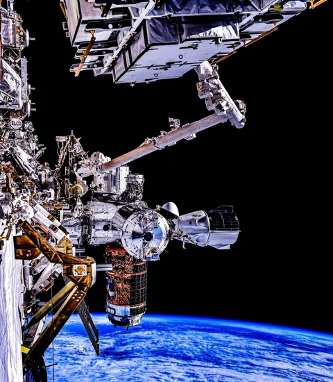 Crew dragon docked to the ISS.