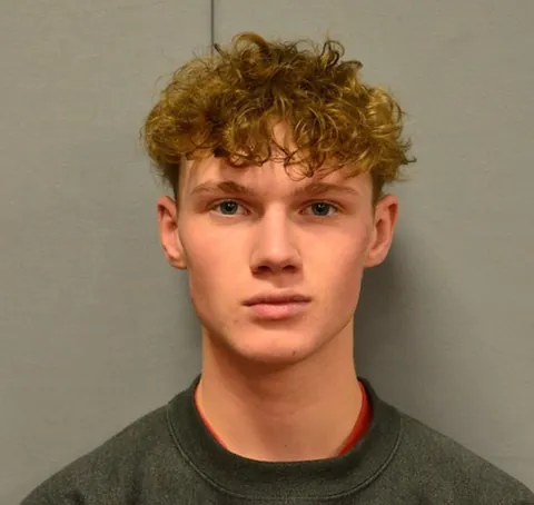 Kendell Cummings, a college wrestler who wrestled a Grizzly bear to save his friend Brady Lowry in the Shoshone National Forest in Cody, Wyoming in October 2022, Kendell was brutally mauled and bitten by the bear but eventually left Kendell alone, both survived and went on a full recovery.