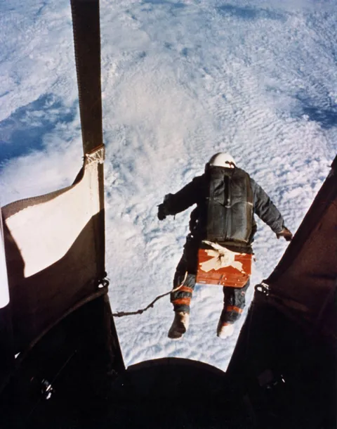 Joseph Kittinger jumping from his balloon up 31,300m in 16 of August 1960