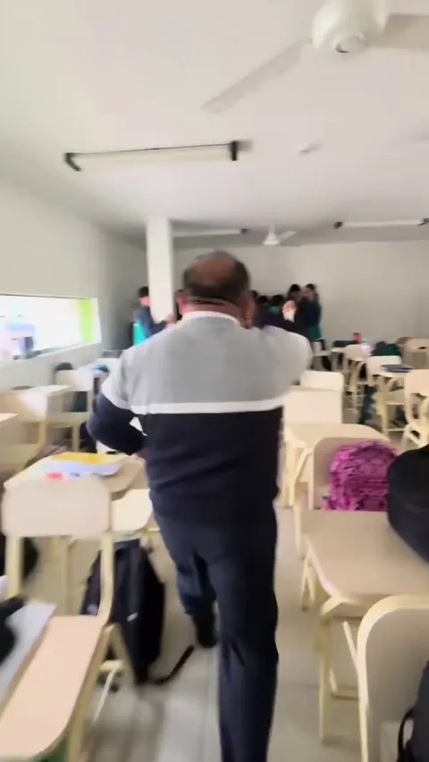 Suprising teacher for his birthday