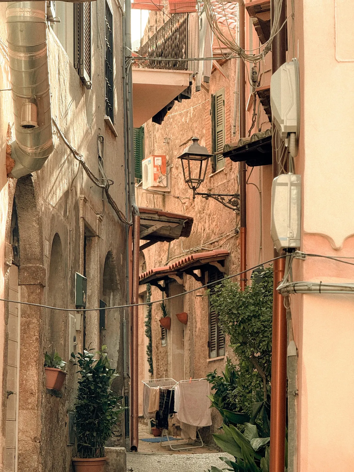 3 Days in Rome – Vespa tours, pasta-making, way too much good food, and yes… I got my Hot Priest calendar