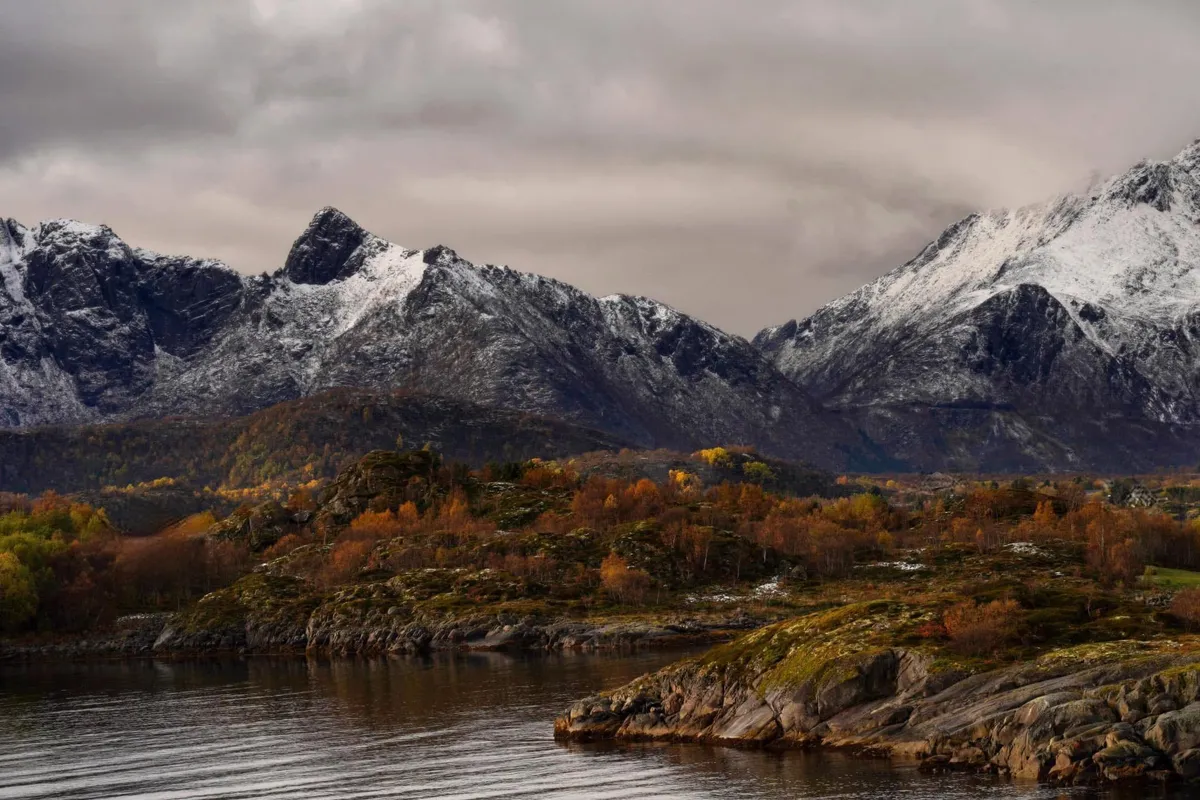 Lofoten, Norway — in the middle of autumn (OC) [2048×1366]